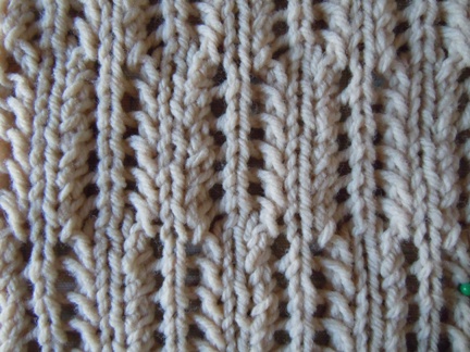 alternating feather openwork knitting pattern